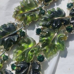 Vintage Lisner Green & Lime Jelly  Thermoset Necklace & Bracelet Set.